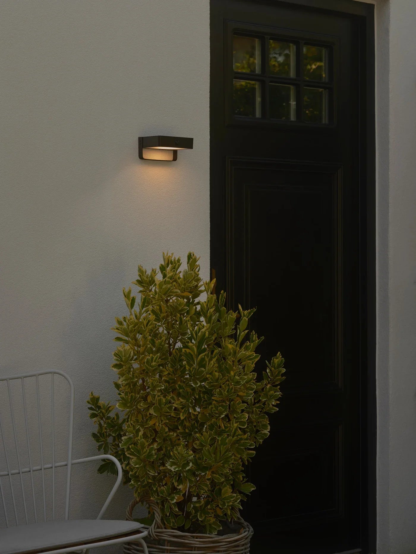 SolarGlow Light - Zwarte Oplaadbare LED Buitenlamp