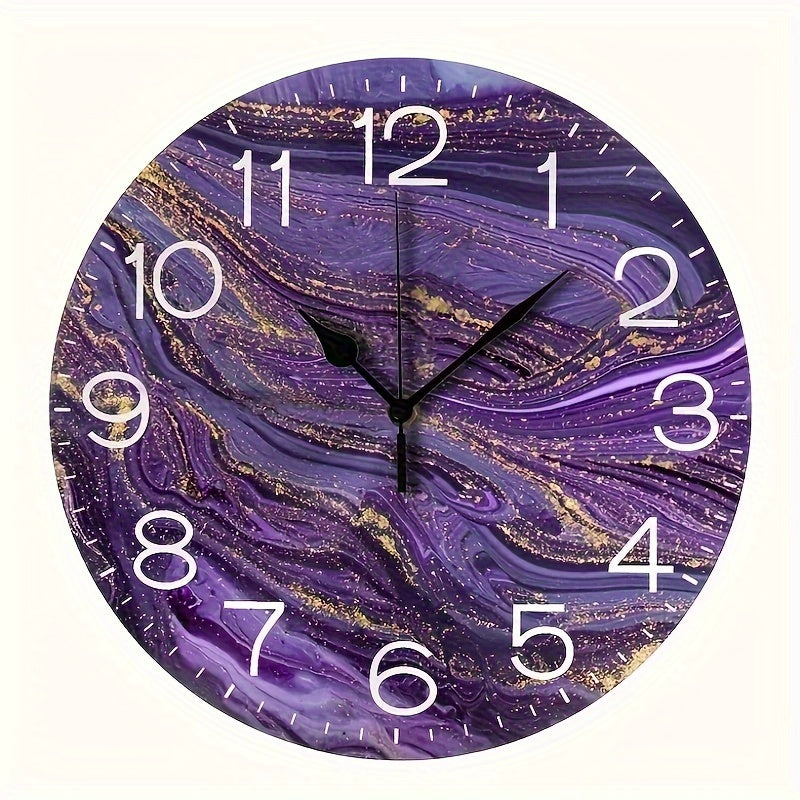 VioletGlow Clock - Abstracte Wandklok met Gouden Accenten