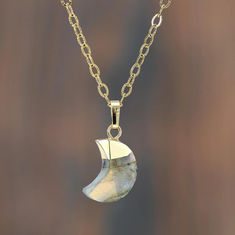 Moonstone Healing Necklace – Celestina Sieraad