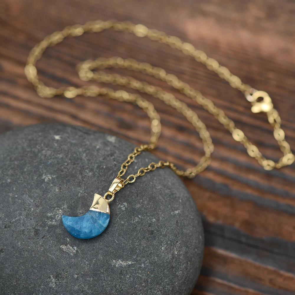 Moonstone Healing Necklace – Celestina Sieraad