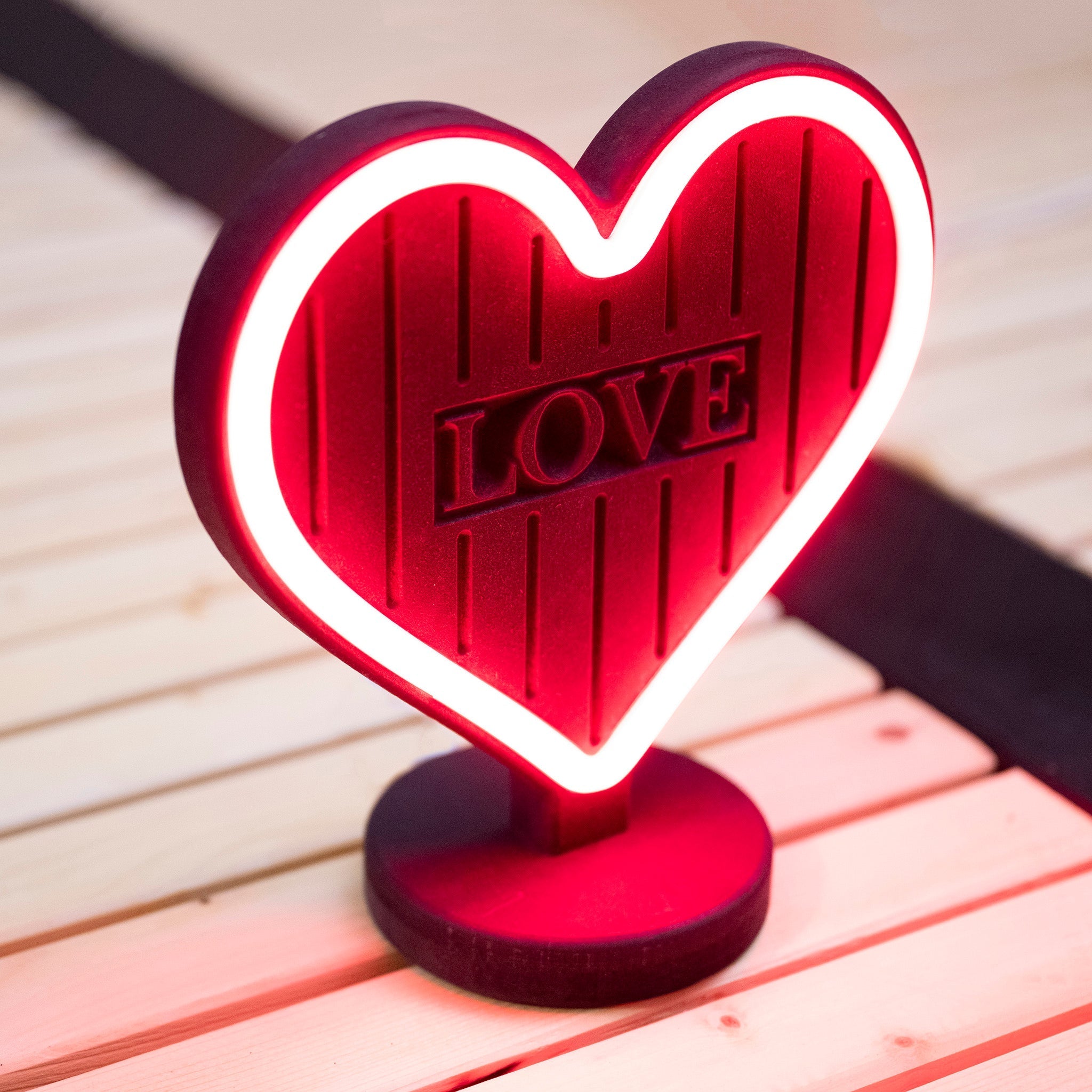 LoveGlow - Houten Neon Hart met Afstandsbediening