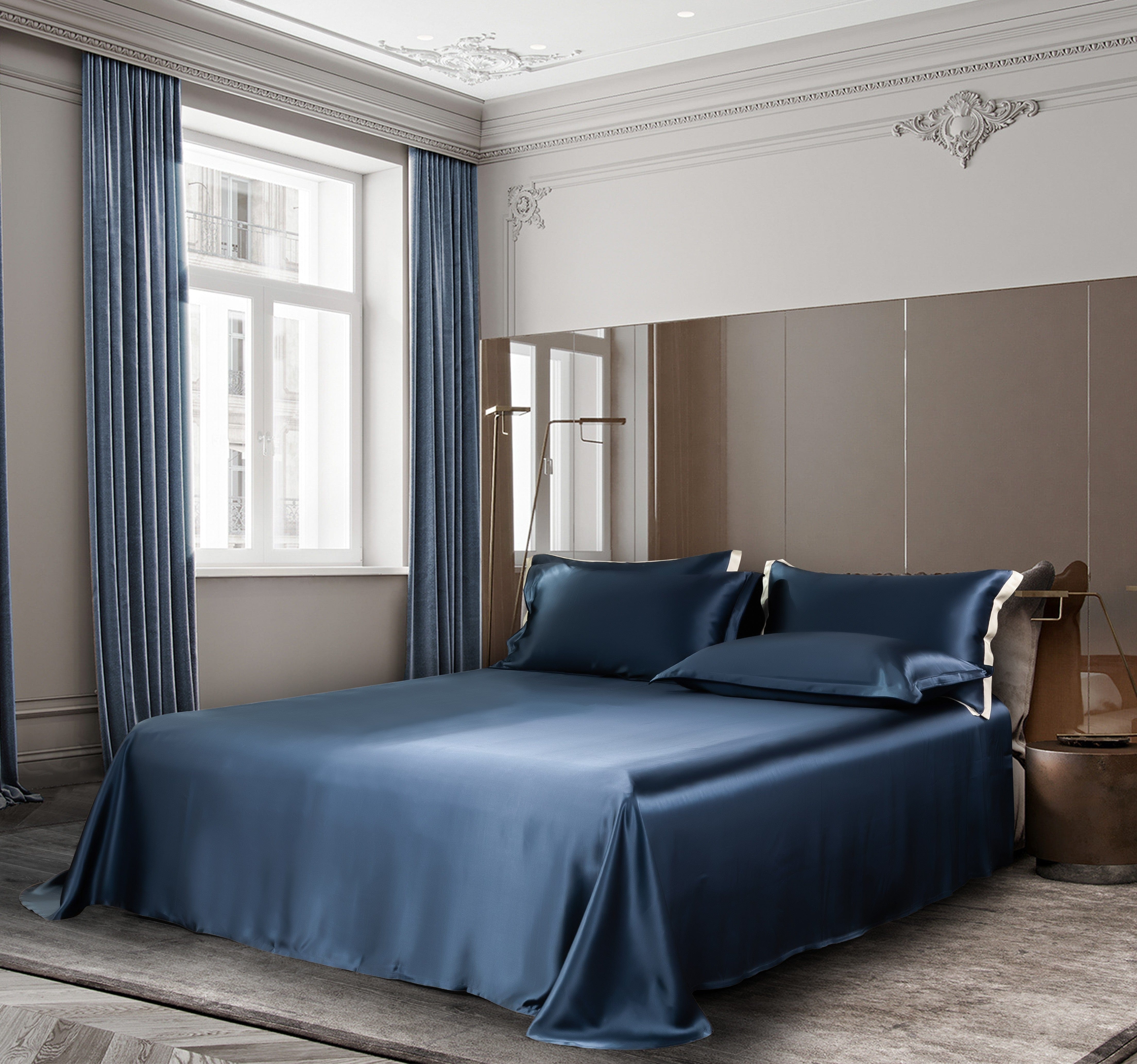 LuxLoom – Premium Moerbeizijde Beddengoed in Navy Blauw