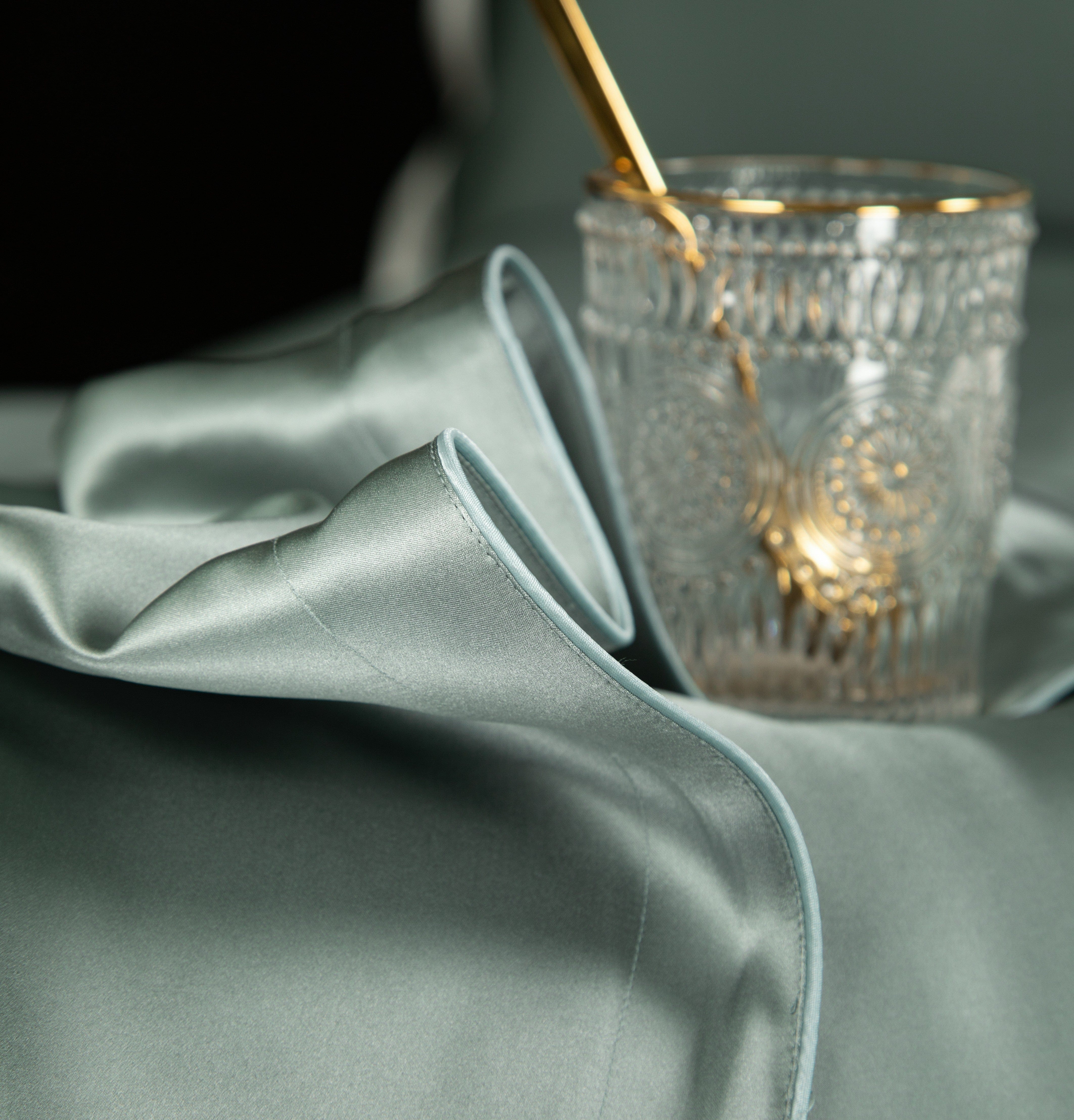 Premium Mulberry Silk Bedding Set – Luxe en Comfort