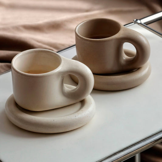 Timeless Elegance - Minimalistische Porseleinen Kop en Schotel Set