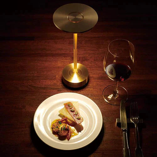 GlowBeam - Stijlvolle Draadloze Oplaadbare Tafellamp