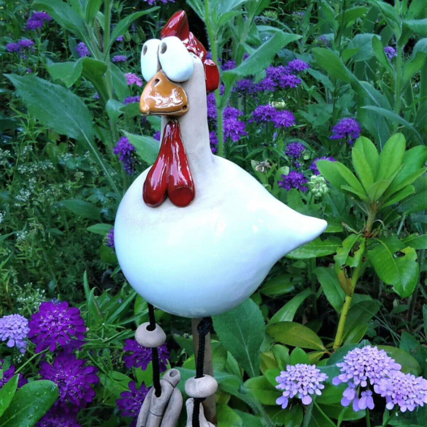 Happy Chicken – Speelse Tuinkipdecoratie voor Buiten