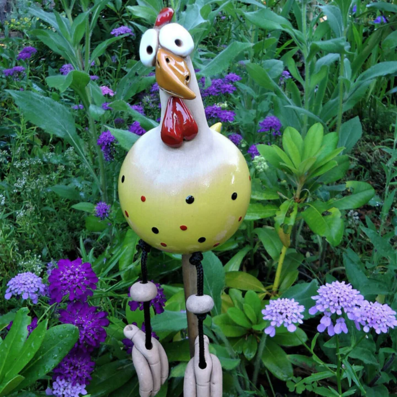 Happy Chicken – Speelse Tuinkipdecoratie voor Buiten