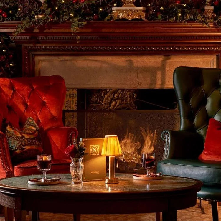 GleamLight Tafellamp - Verfijnde Messing Tafellamp voor Moderne Verlichting en Sfeer