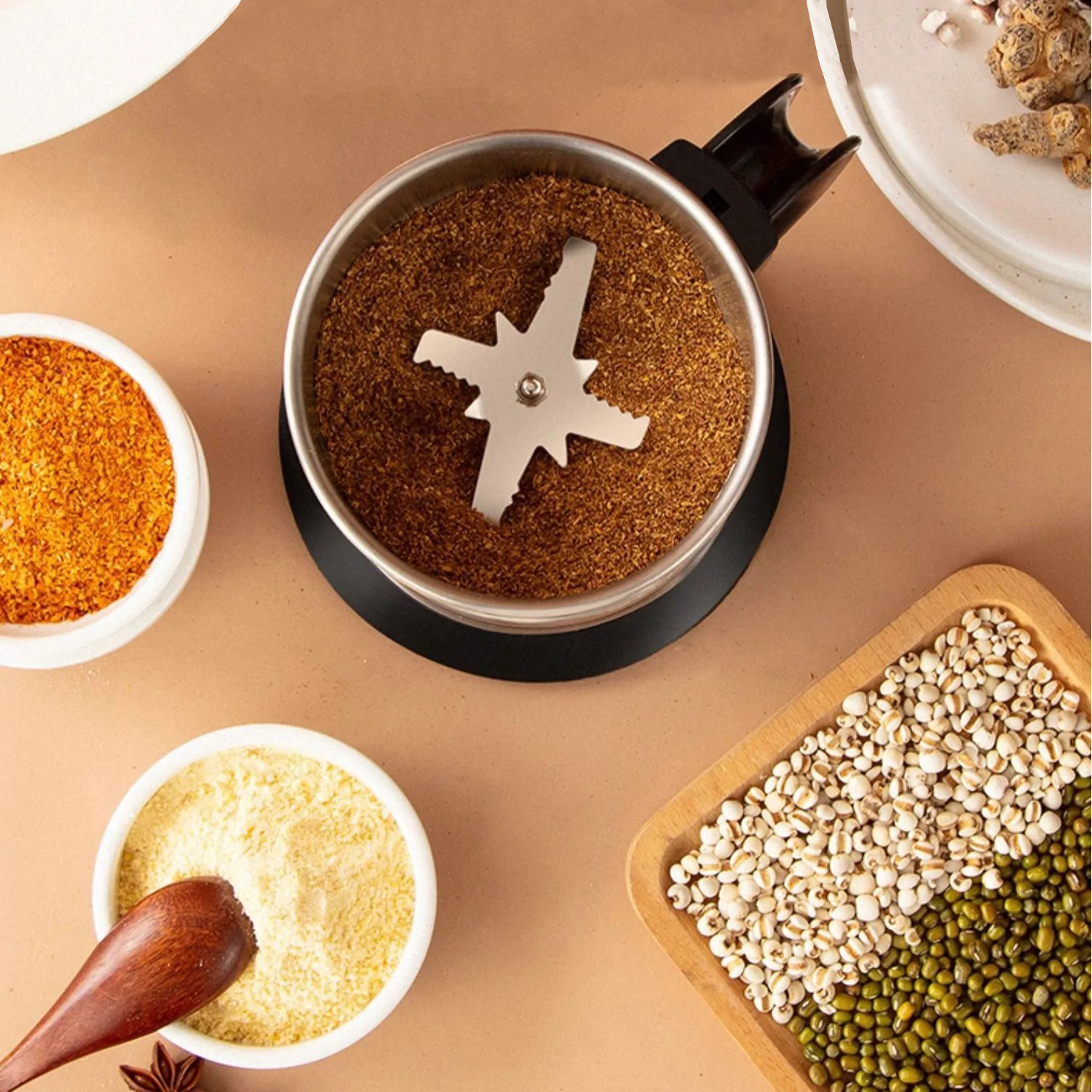 GrindMaster - Draagbare Multifunctionele Keukenmolen