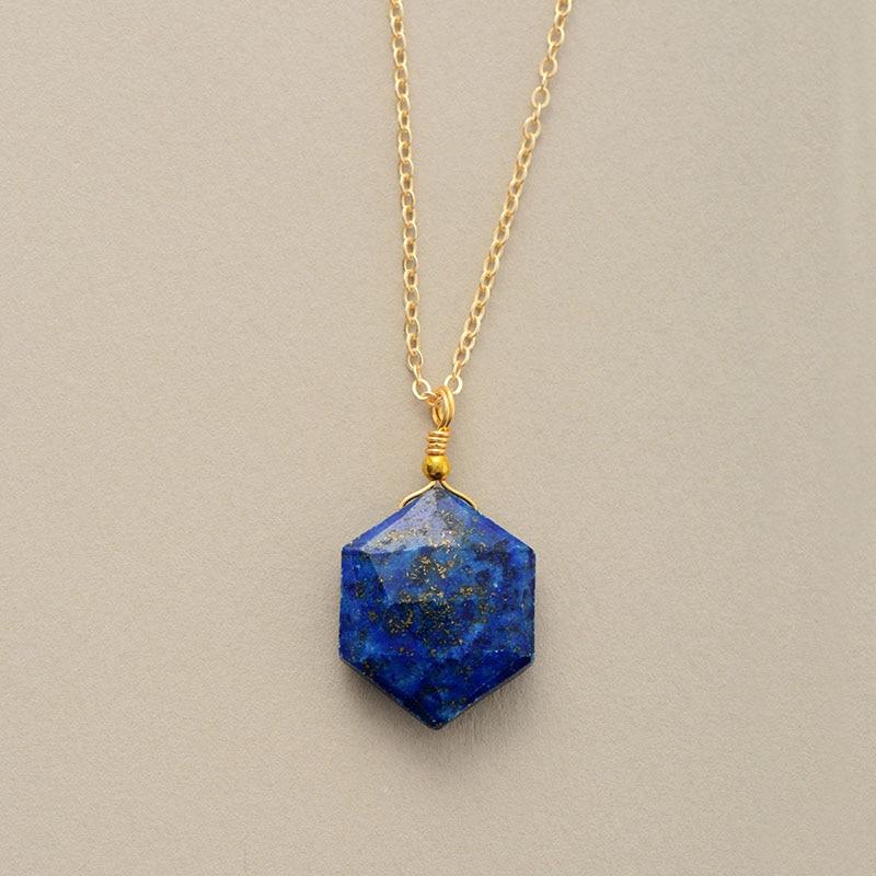 Lapis Lazuli Hexagon Necklace – Tijdloze Elegantie