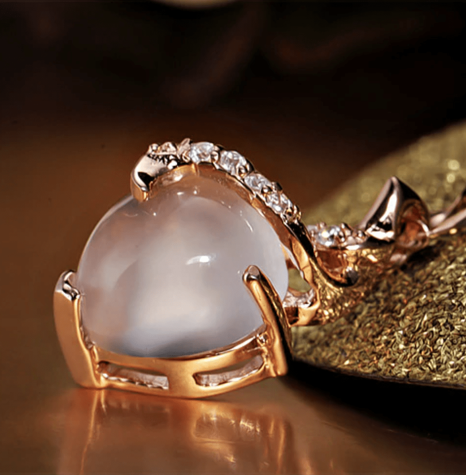 OpalHeart - Elegante Hartvormige Ketting van Calista