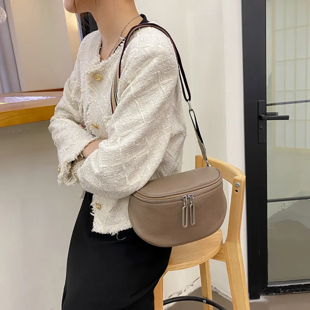 Lucy LeatherBag – Trendy en Schattige Leren Zadeltas