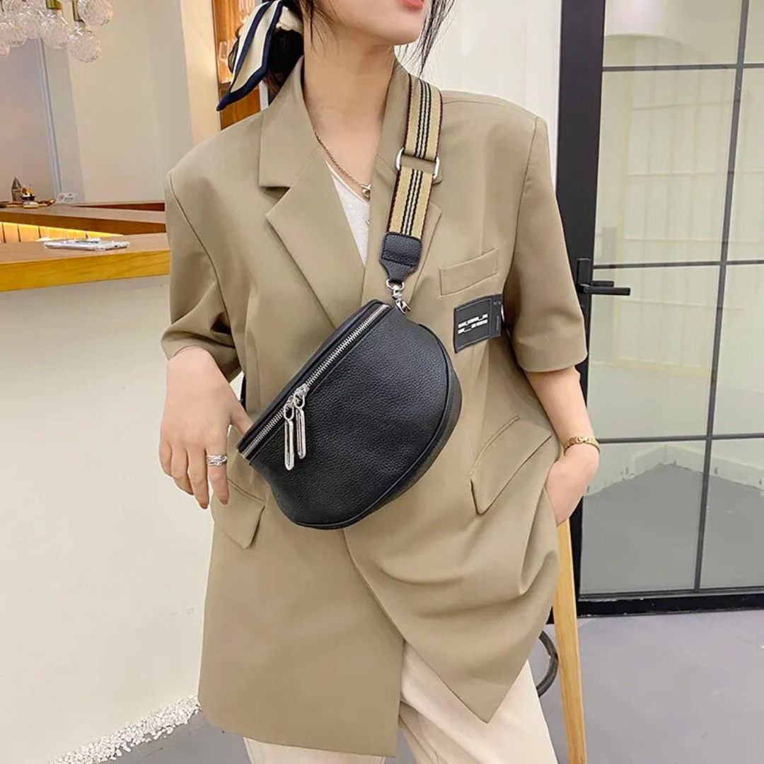 Lucy LeatherBag – Trendy en Schattige Leren Zadeltas
