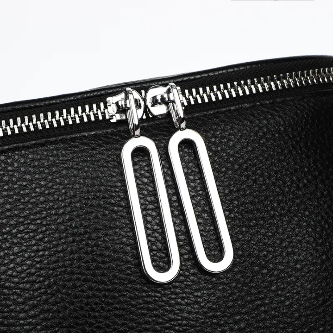 Lucy LeatherBag – Trendy en Schattige Leren Zadeltas