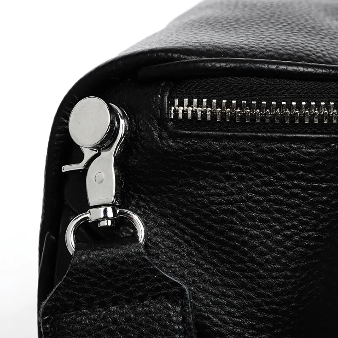 Lucy LeatherBag – Trendy en Schattige Leren Zadeltas