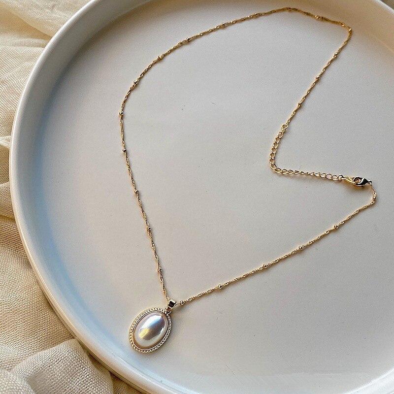 LuminaPearl Necklace - Elegante Gouden Vintage Sieraden