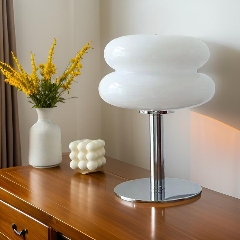 Verner Panton Iconische Tafellamp - Elegantie en Functionaliteit