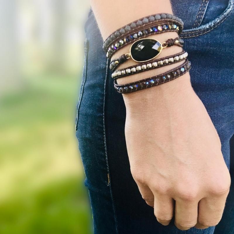 Lunara - Stijlvolle Onyx Maanarmband met Bescherming