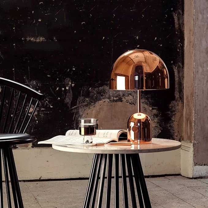 LuxeGlow Tafellamp - Elegante Koperafwerking voor Elke Ruimte