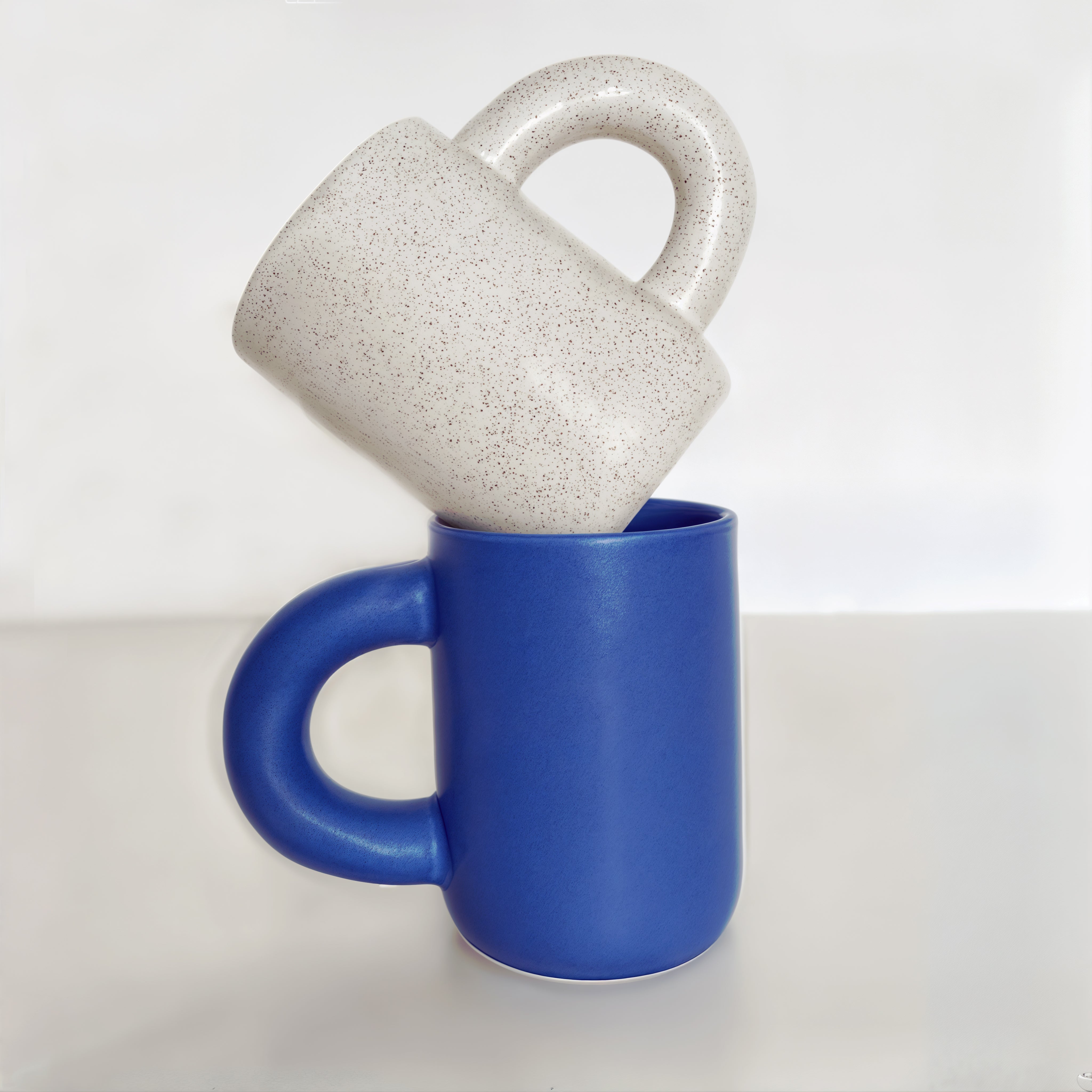 Athenea Cup – Luxe Porseleinen Kopje met Geometrisch Ontwerp