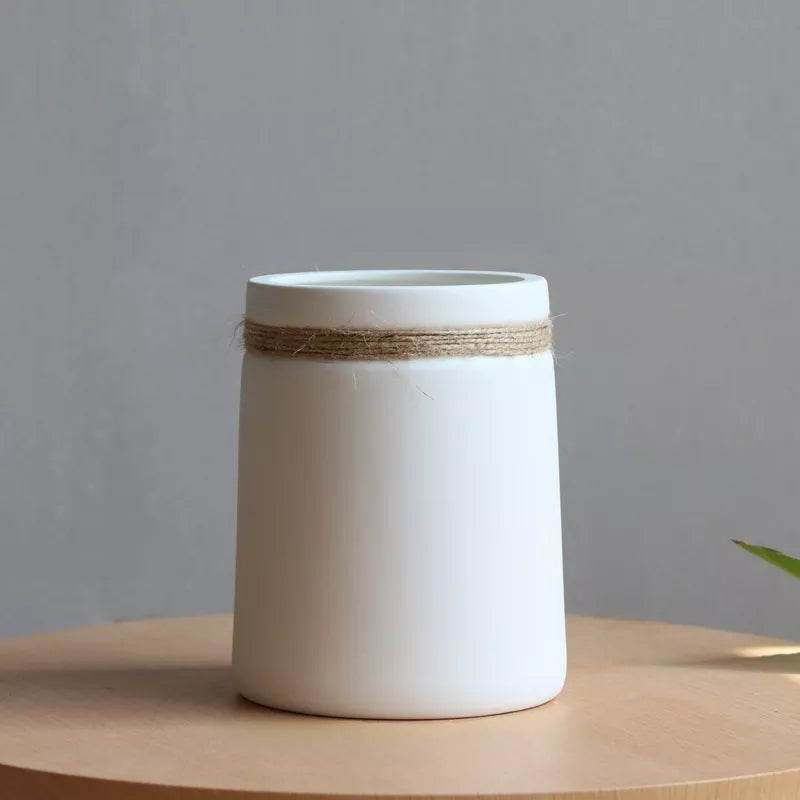 VaseÉlégant - Luxe Keramische Vaasje met Jute Accenten