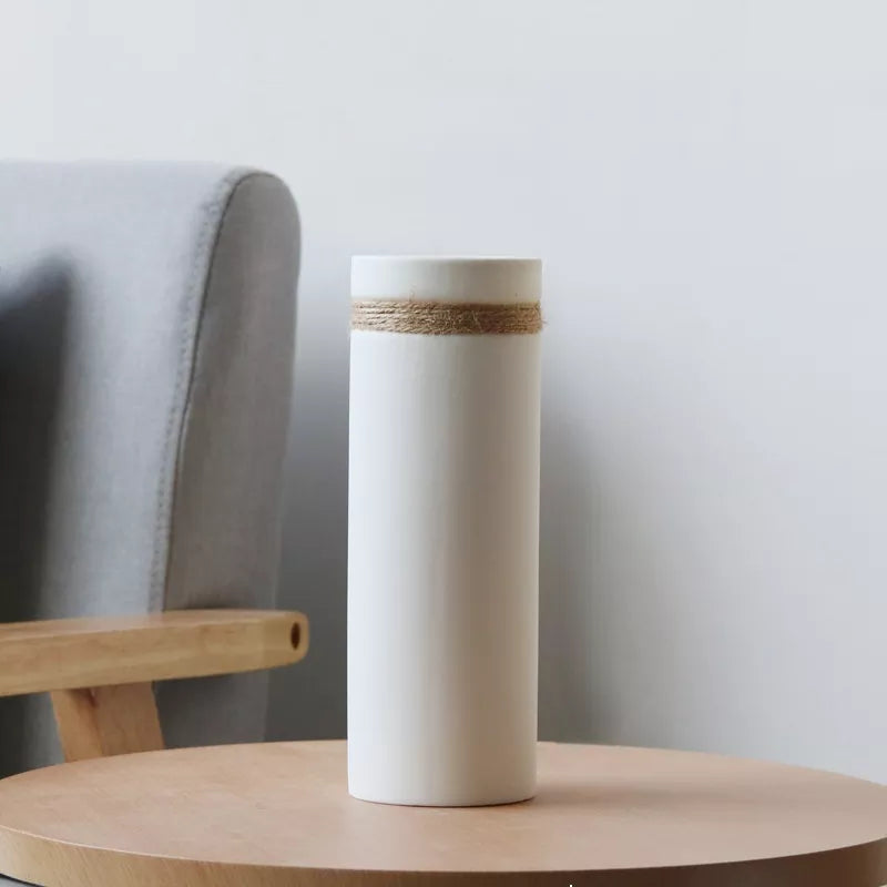 VaseÉlégant - Luxe Keramische Vaasje met Jute Accenten