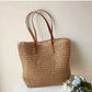 SummerBreeze Tote - Stijlvolle Rieten Tas met Leren Handvatten