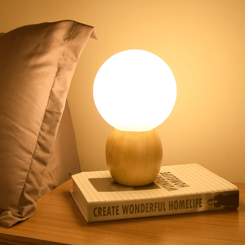 LumiOrb - Elegante Houten Nachtlamp met Glazen Bollen