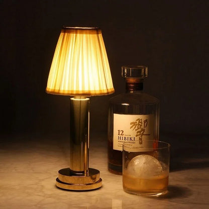 LuxeSilk Wireless Table Lamp - Elegant Draadloze Tafellamp voor Sfeervolle Ruimtes