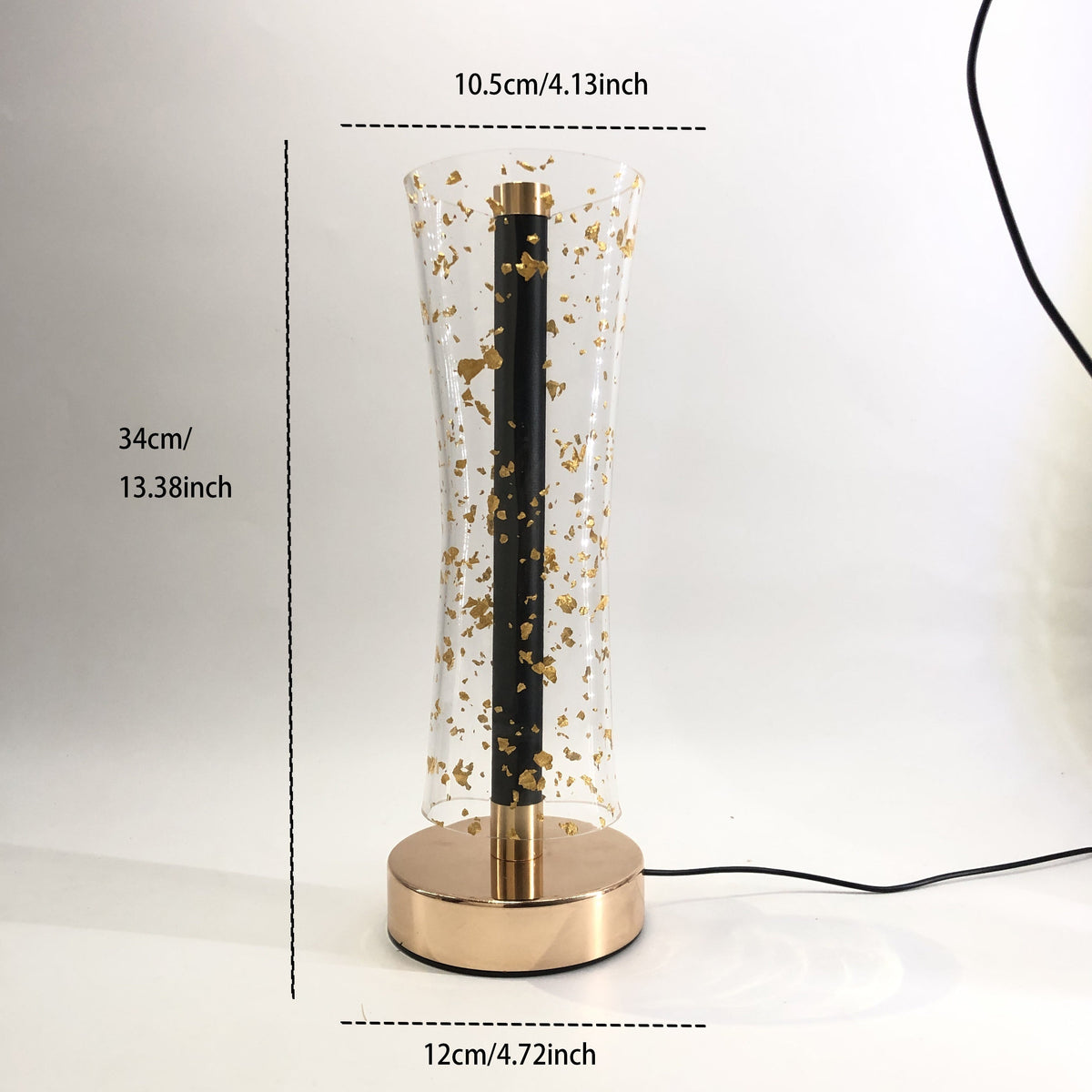 RadiantGlow Lamp - Luxe Acryl Tafellamp met Gouden Accenten