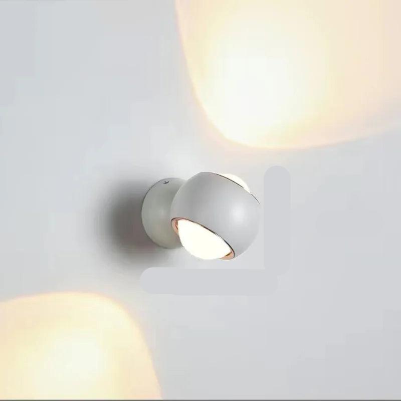 LumièreArt – Stijlvolle Wandlamp met Flexibele Verlichting