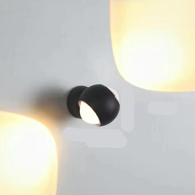 LumièreArt – Stijlvolle Wandlamp met Flexibele Verlichting