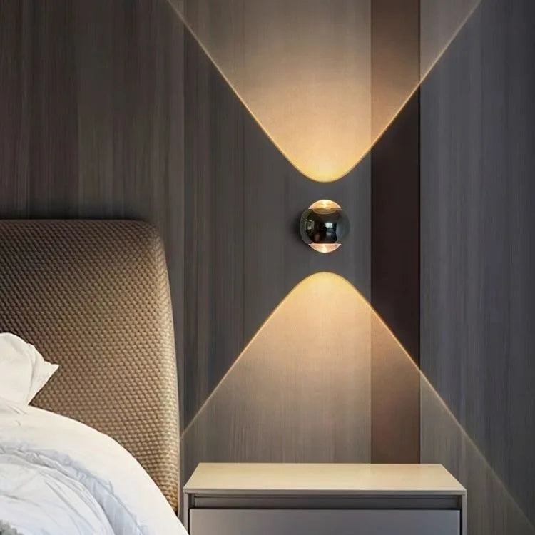 LumièreArt – Stijlvolle Wandlamp met Flexibele Verlichting