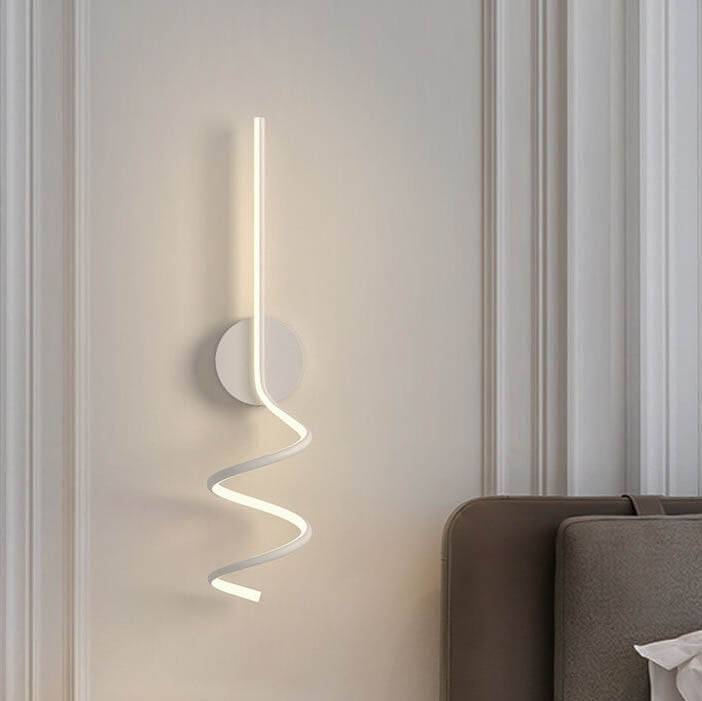 GlowWave – Strakke LED Boogwandlamp voor Sfeer