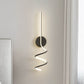 GlowWave - Strakke LED Wandlamp met Boogdesign