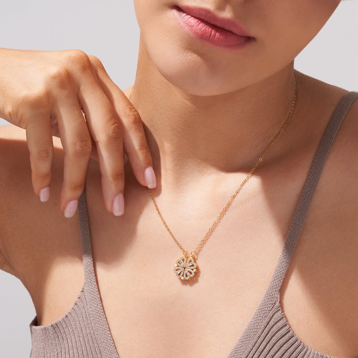 Lucky Charm Necklace - Elegante Hartvormige Ketting in Goud