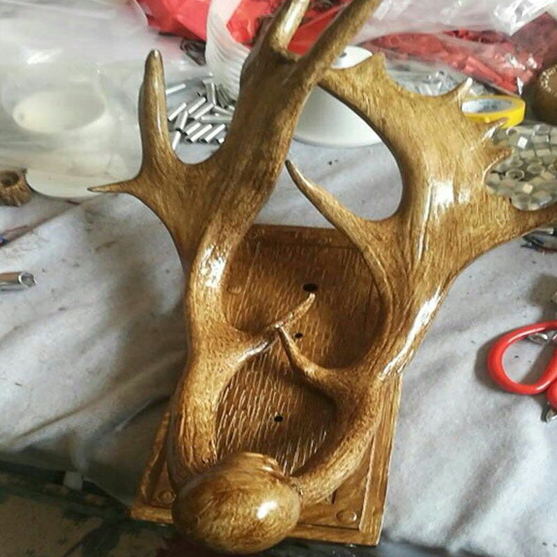 RusticAntler - Landelijke Wandlamp met Hertenhoorn