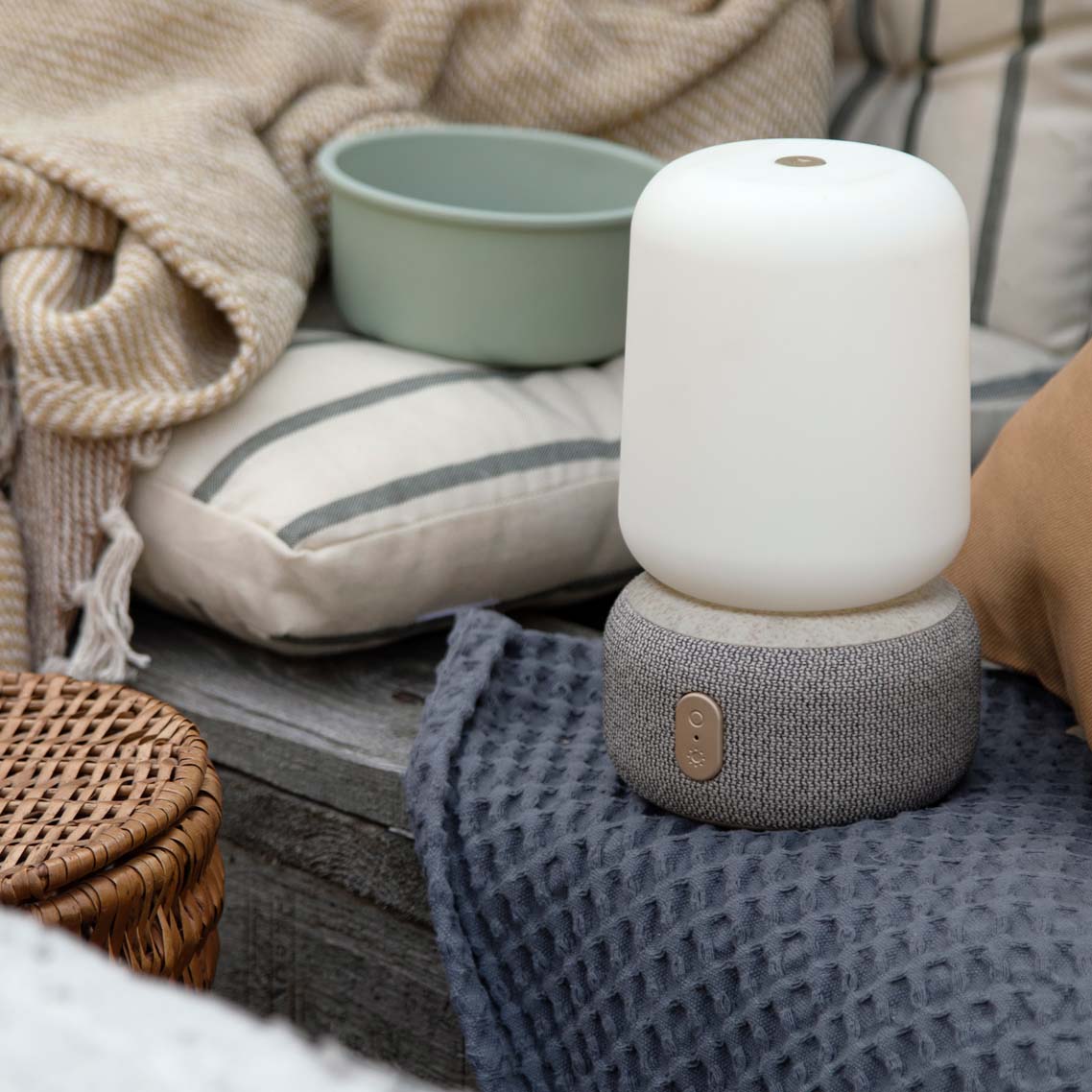 SmartGlow – Slimme LED Lamp met Dimbaar Geluid