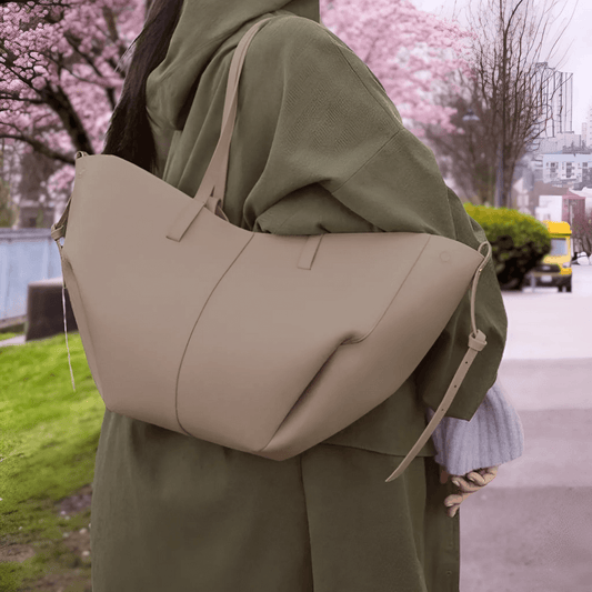 LeatherLux Crossbody Bag - Stijlvolle Handvattas van Leer