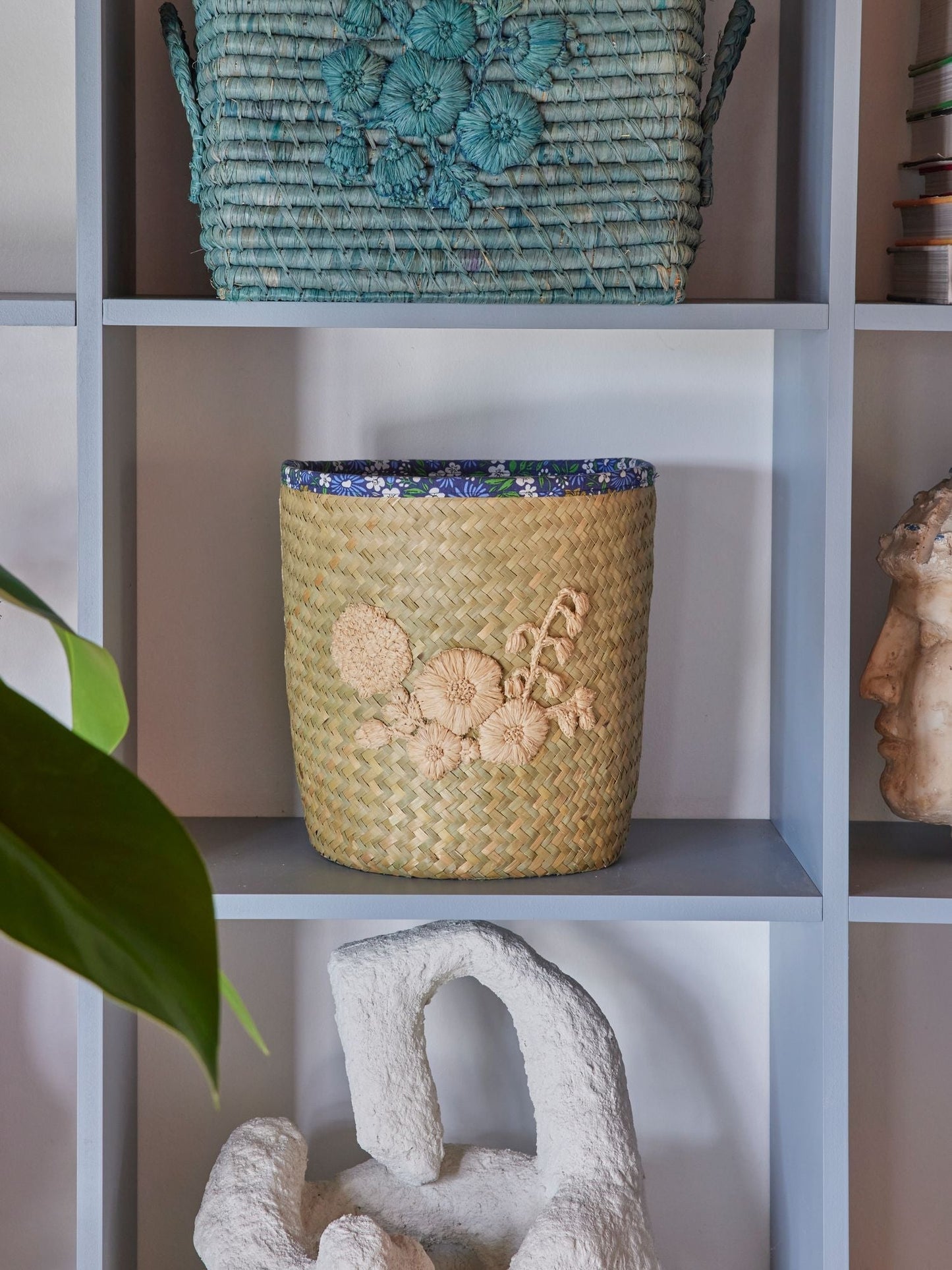 NatureBasket – Handgemaakte Raffia Mand in Rond Design