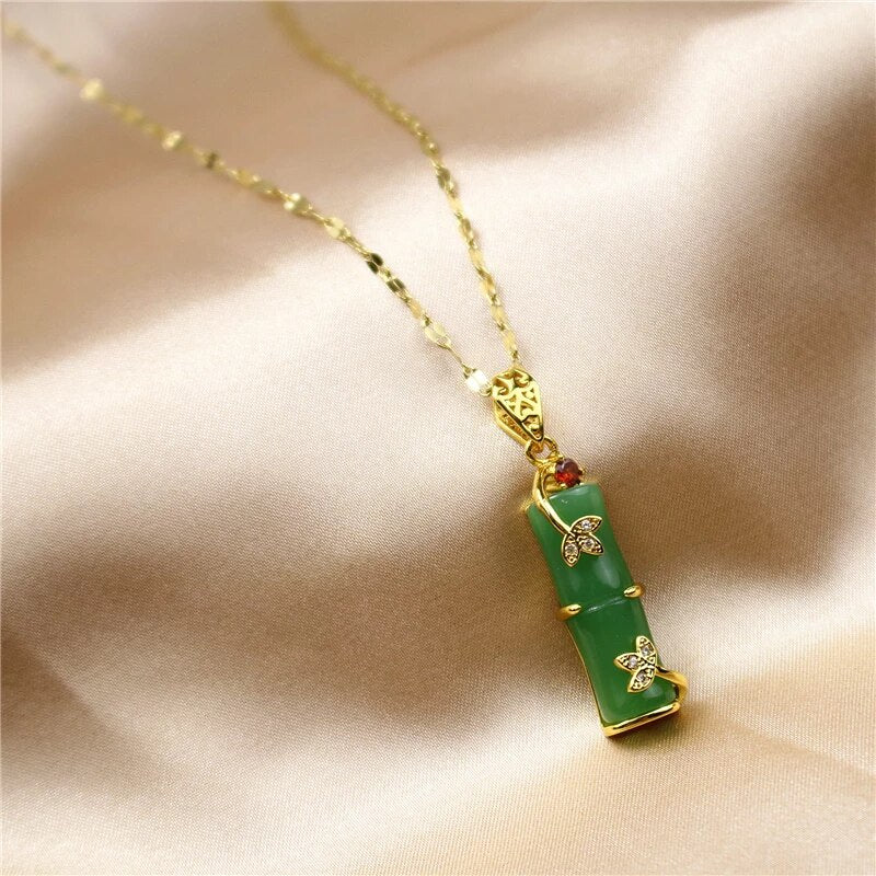Spirituele Jade Amulet Ketting | Een Adembenemend Sieraad met Betekenis