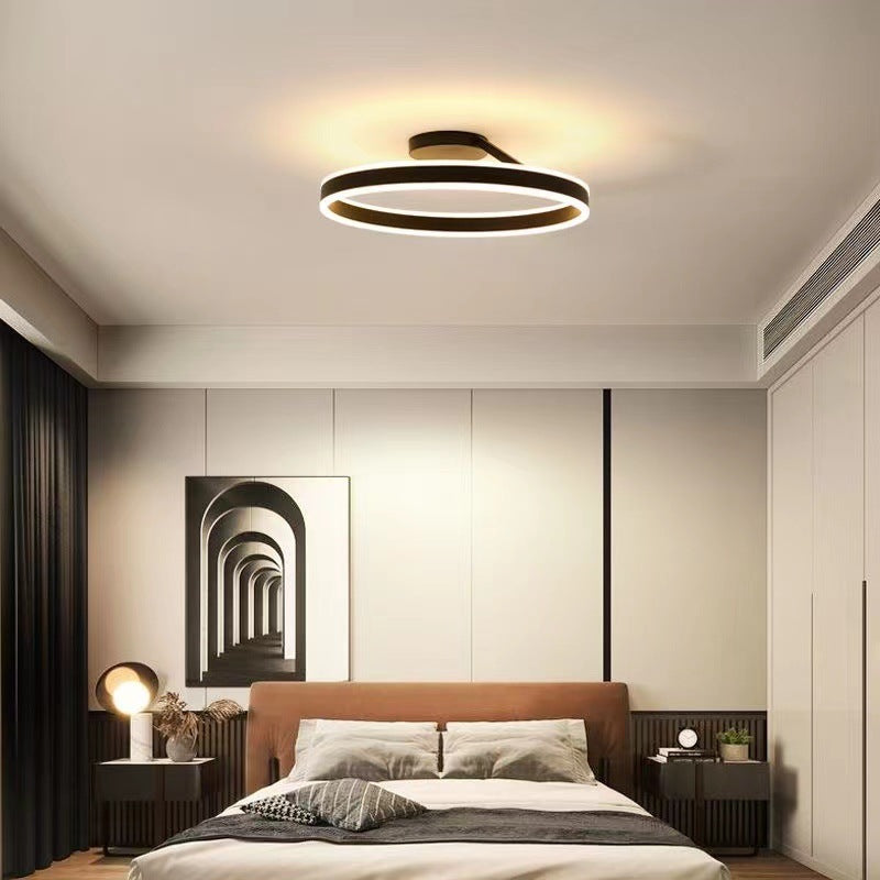 RadiantGlimmer Plafondlamp - Luxe Gouden LED Verlichting met Metaal Accenten