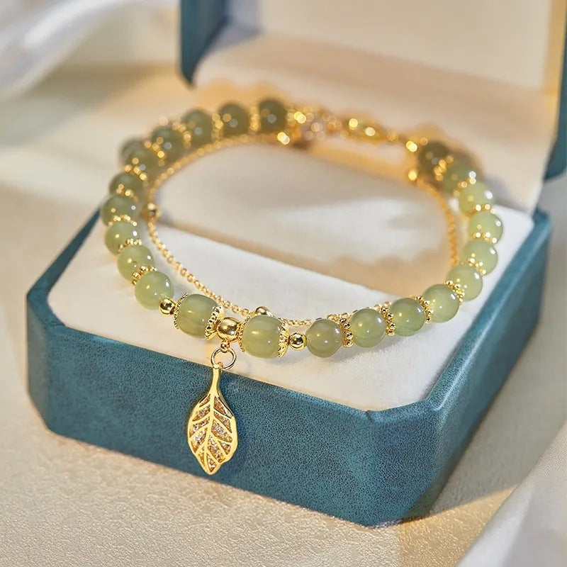 Elegante Jade Blad Armband met Bijzondere Bladbedel