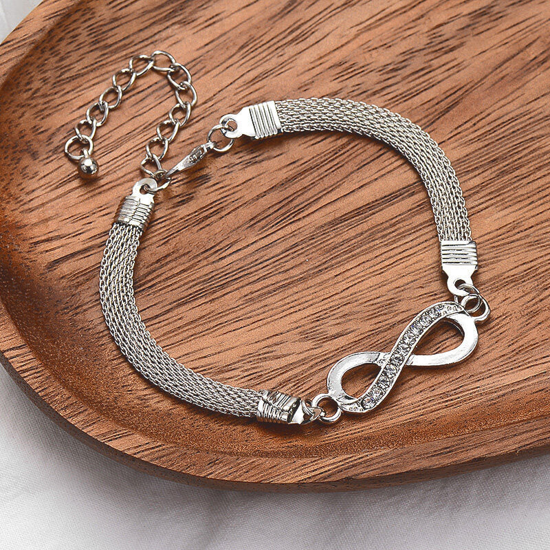 Chic Infinity Bracelet for Timeless Elegance