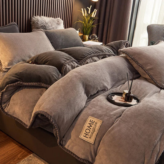 PlushHaven Luxe Fluweel Dekbedovertrekset – Kingsize Warmte & Comfort