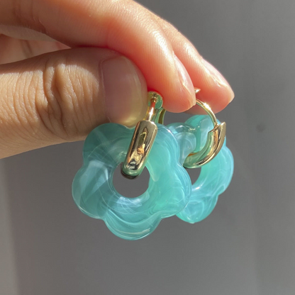 Valeria Earrings – Elegante Gouden Bloemenontwerpen