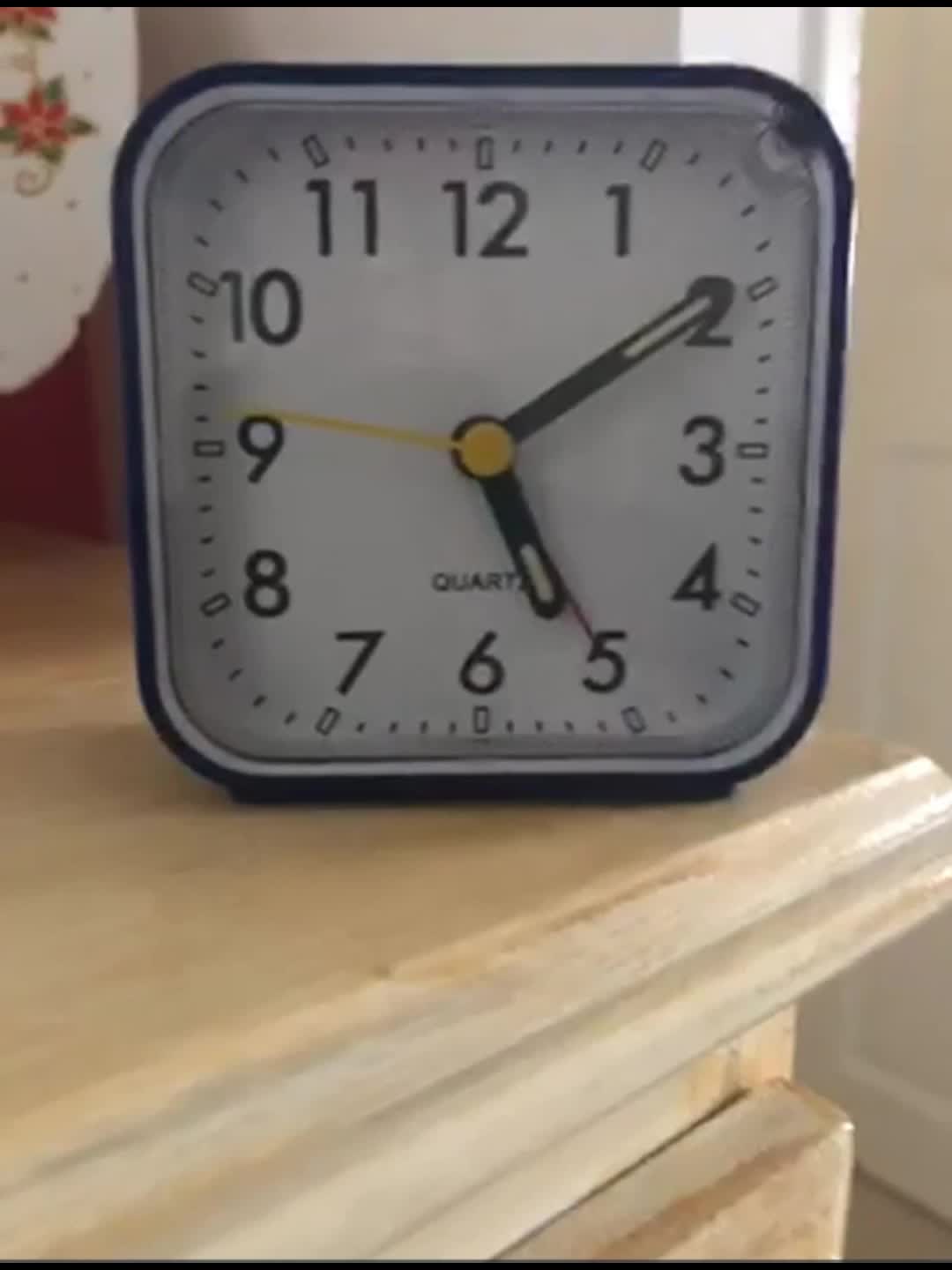 TimeRest Wekker - Klassieke Vierkante Reiswekker