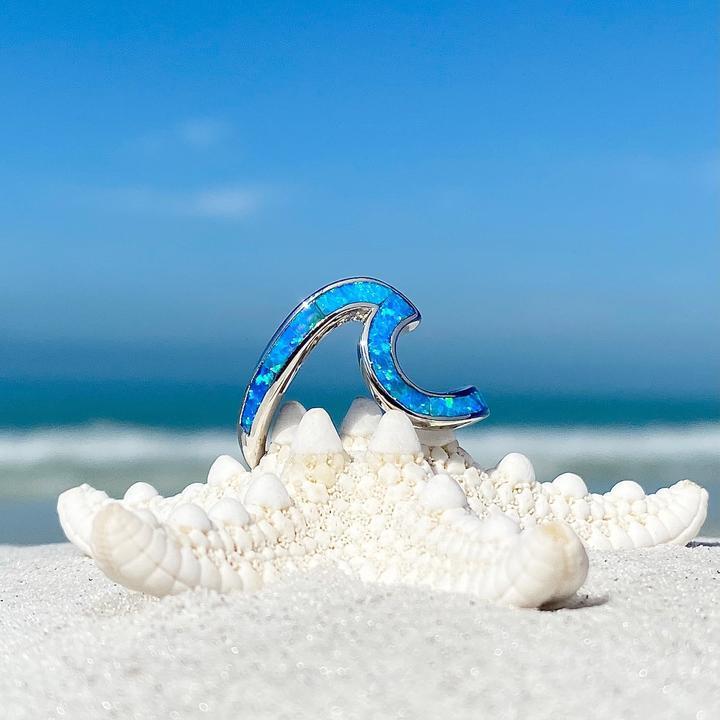 Elegant Ondina Silver Sea Wave Ring