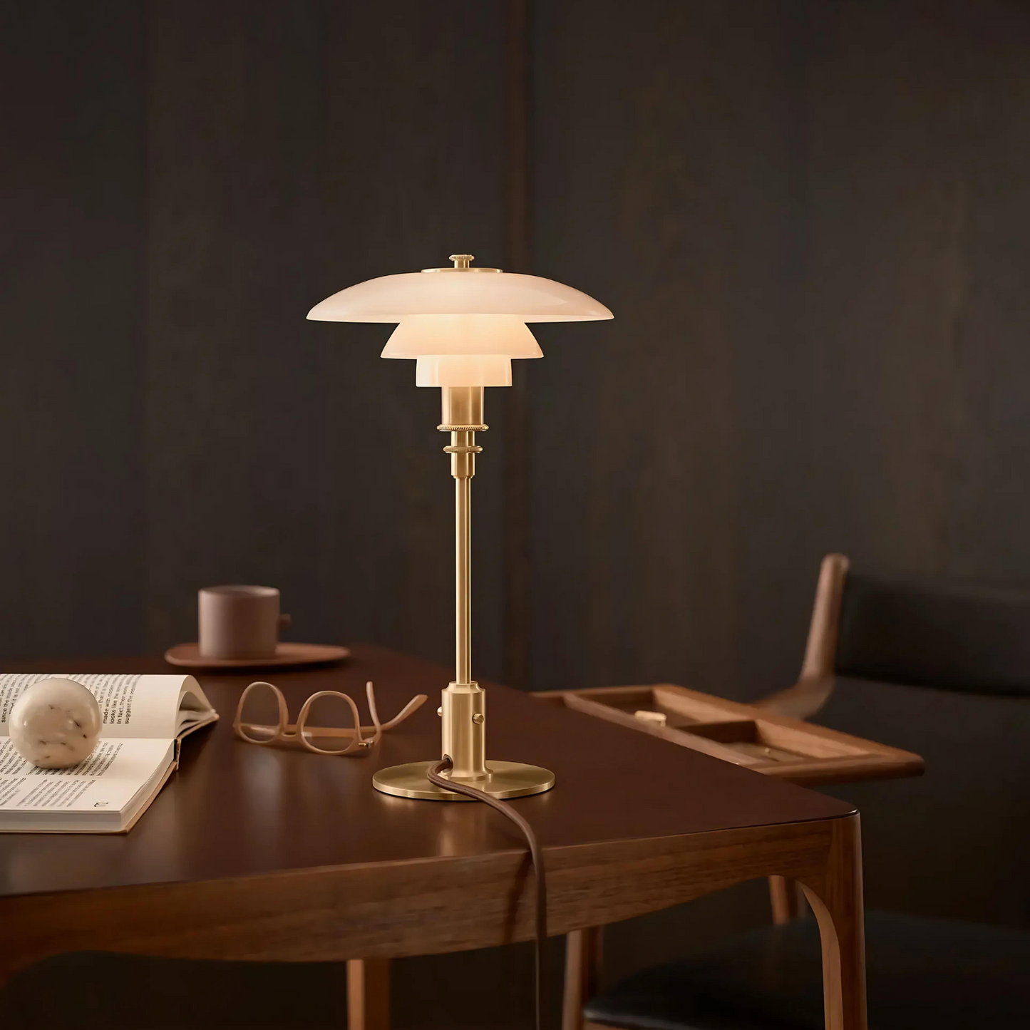 Lumière Serein - Elegante Metalen Tafellamp