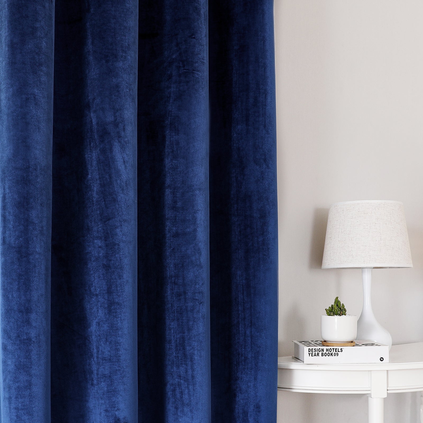 VelvetEase Curtains - Luxe Thermische Velours voor Optimaal Comfort